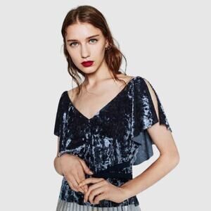 Zara Crushed Velvet Cropped Top Size S